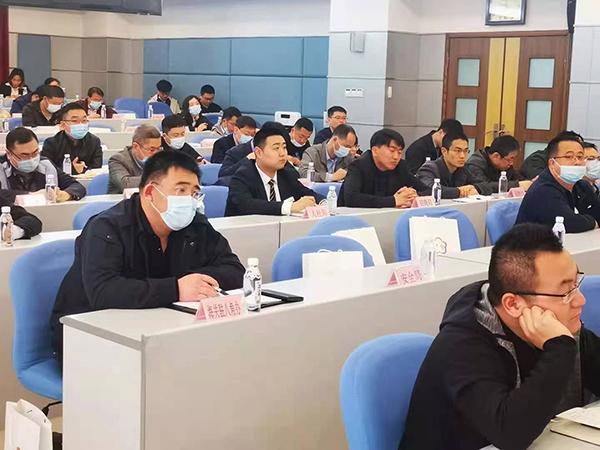 我公司副總經(jīng)理張朝倫應(yīng)邀參加煙臺市經(jīng)濟(jì)開發(fā)區(qū)大數(shù)據(jù)局網(wǎng)絡(luò)安全業(yè)務(wù)培訓(xùn) 我公司副總經(jīng)理張朝倫應(yīng)邀參加煙臺市經(jīng)濟(jì)開發(fā)區(qū)大數(shù)據(jù)局網(wǎng)絡(luò)安全業(yè)務(wù)培訓(xùn)